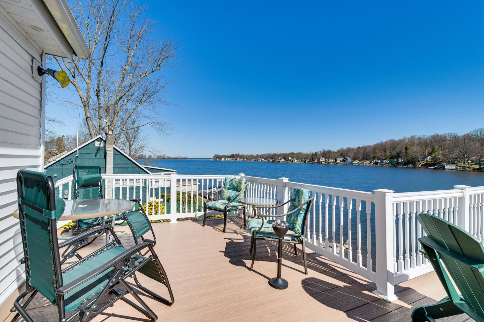 Waterfront Wolcott Vacation Rental With Deck And Views Kültér fotó